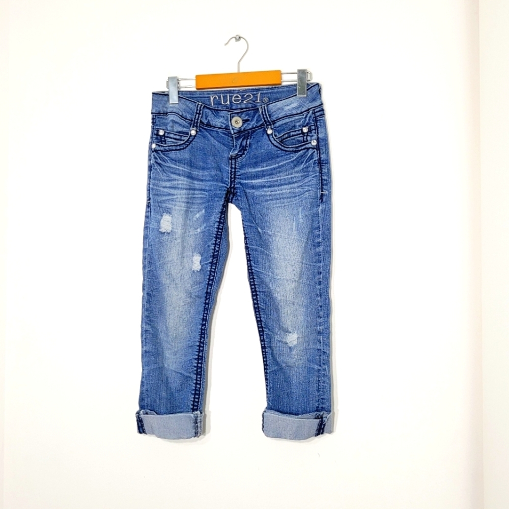 💕Y2K Rue21 Blue Studded Cropped 3/4 Jeans Gem Pockets Classic Denim 1/2